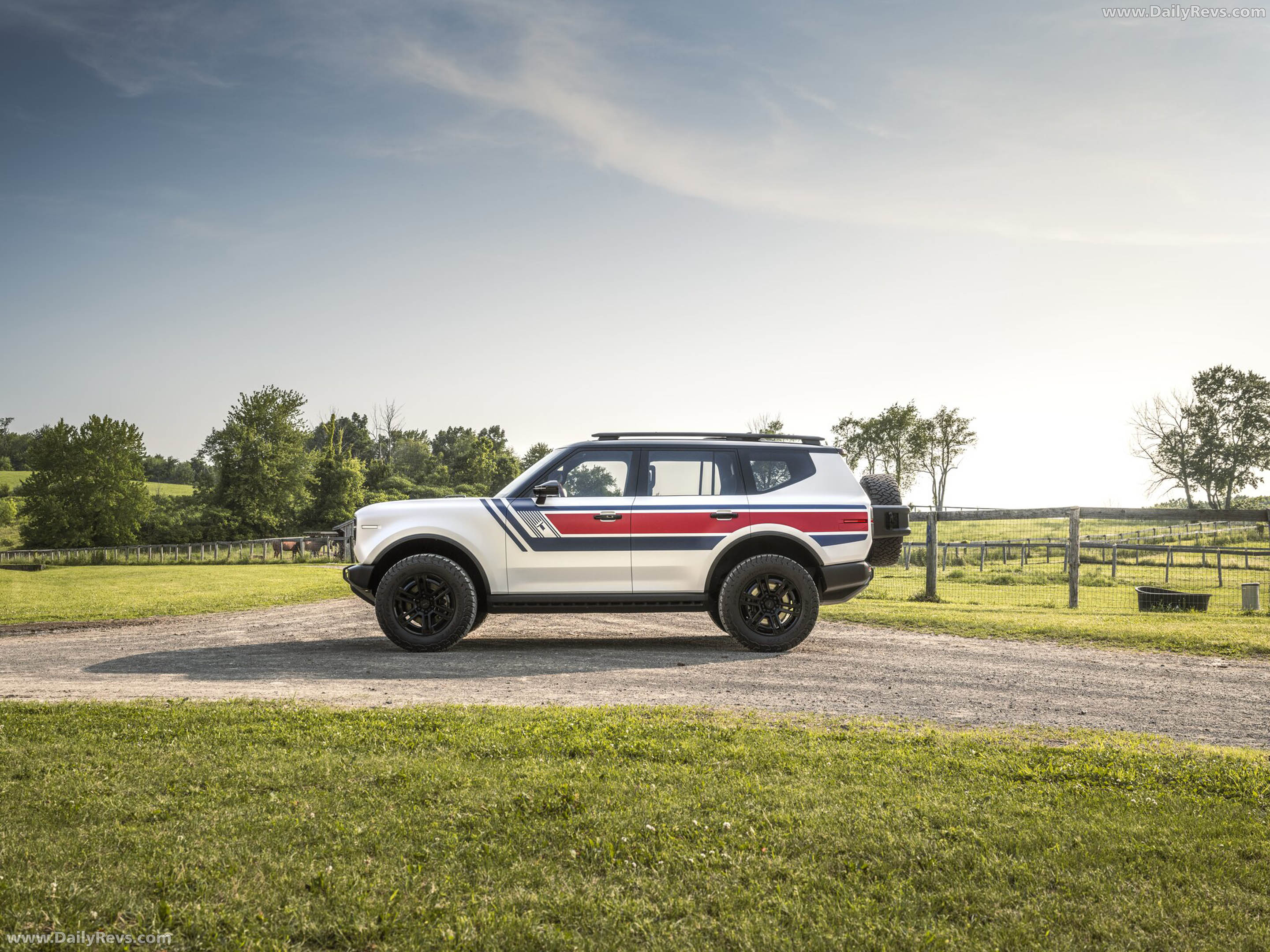 2026 Scout Motors Traveler Spirit of 76 Side View